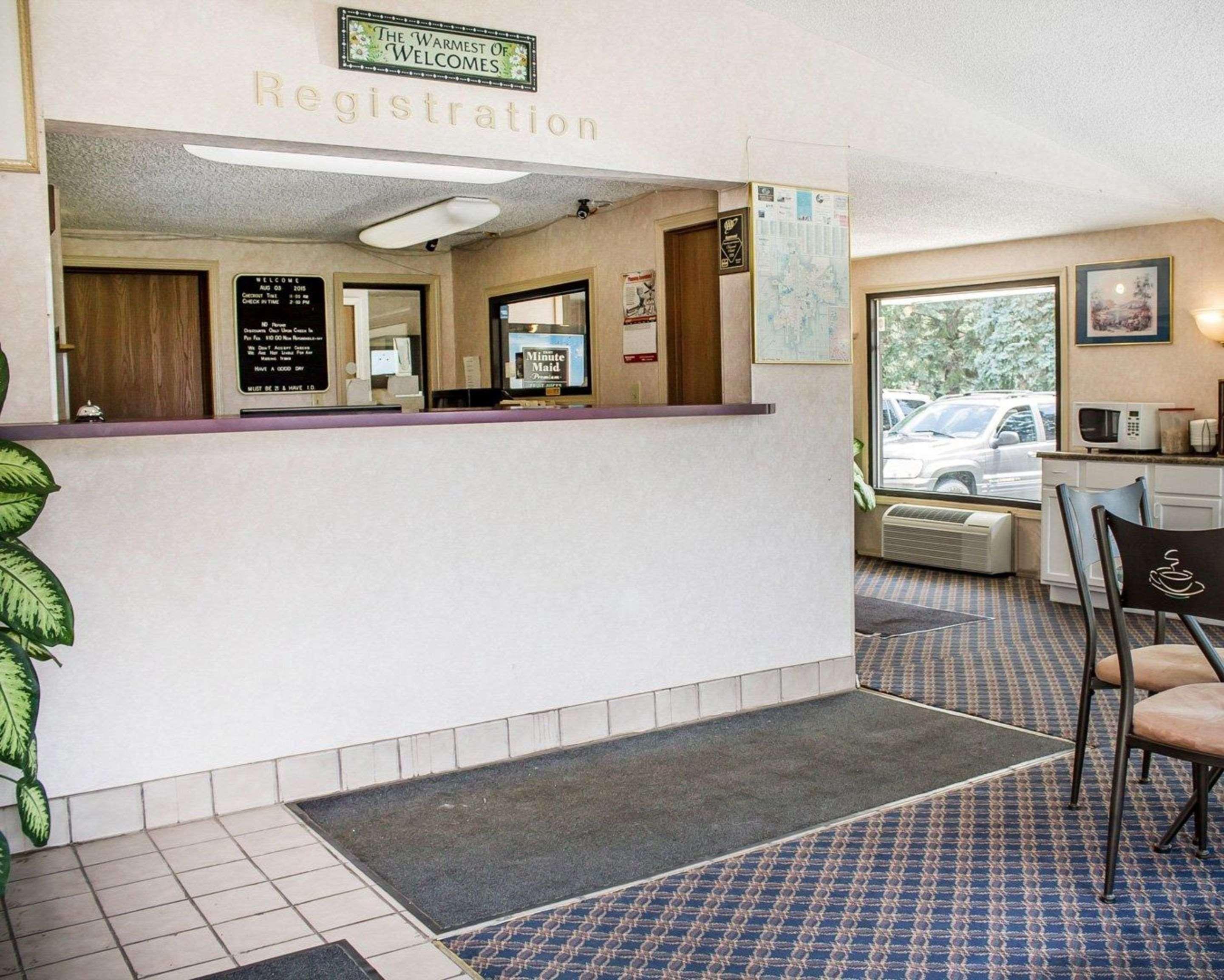 Rodeway Inn Findlay Exterior foto